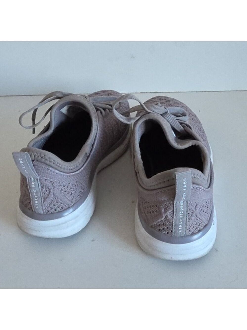 APL | TechLoom Phantom running shoes Sneakers gray Sz 5 - Picture 4 of 6